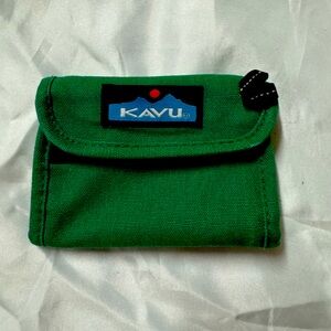 Green Kavu wallet
